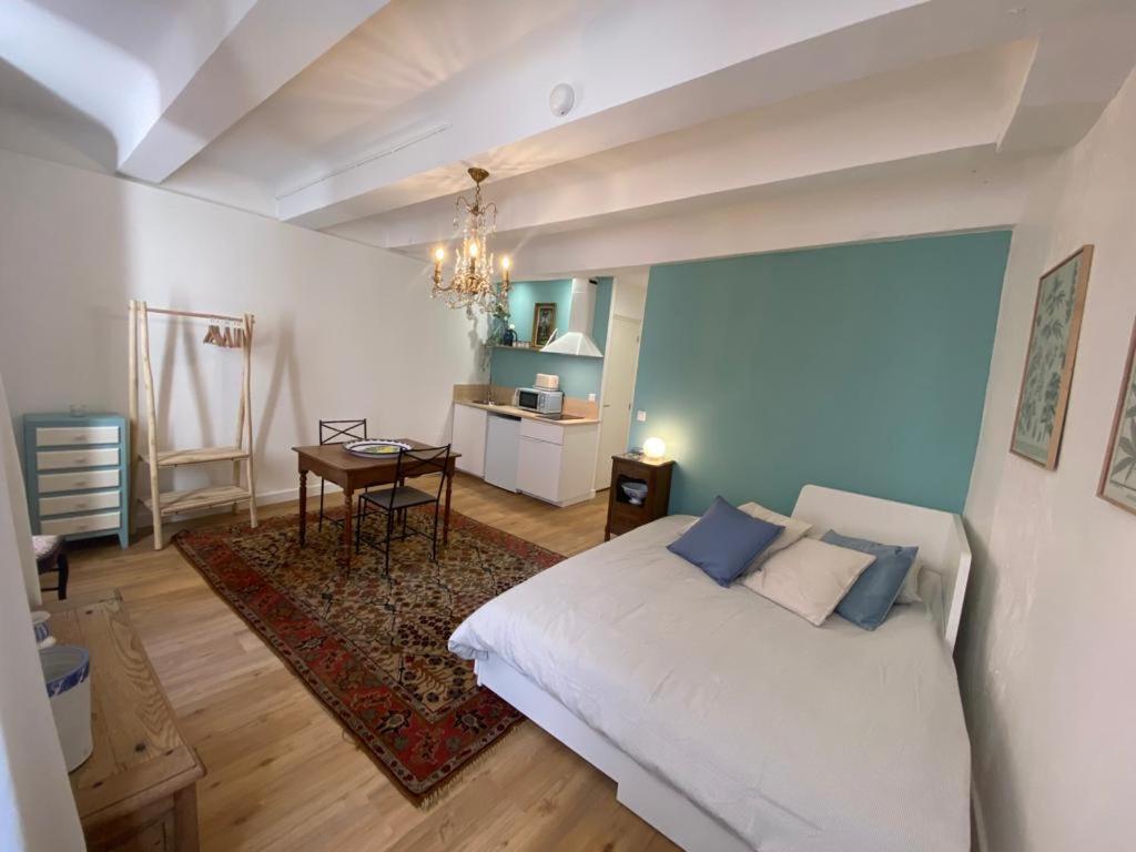 3 Studios Hyeres - Centre Ville Rue Pietonne - Manon Exterior foto