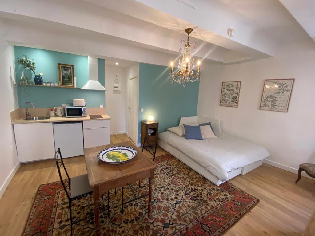 3 Studios Hyeres - Centre Ville Rue Pietonne - Manon Exterior foto